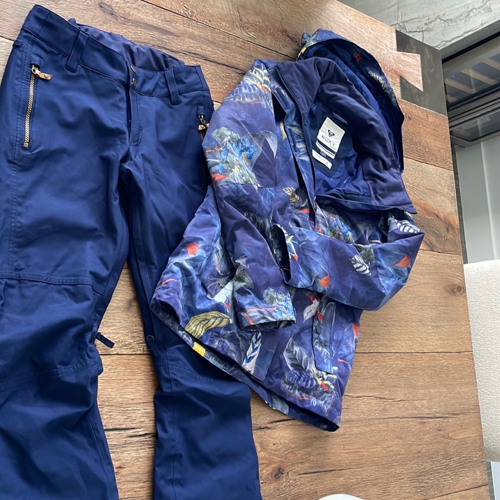 Roxy Blue and Multicolor Jacket and Pants Set